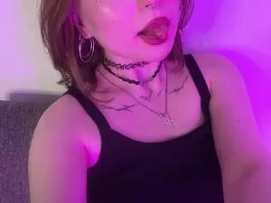 Myfreecams Watch Live Sex Cams of ElaraHex