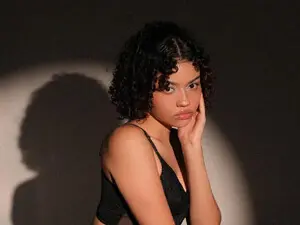 Myfreecams Watch Live Sex Cams of Chloe_Cortez