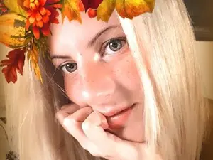 Myfreecams Private Sex Chat of Helena_