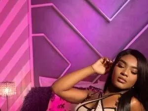 Myfreecams Sex Chat of Sophiasmiiths