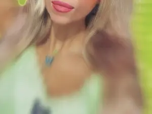 Myfreecams Sex Cam of RaveDoll
