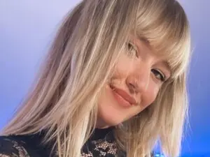 Myfreecams Watch Live Sex Cams of Emilymoore__