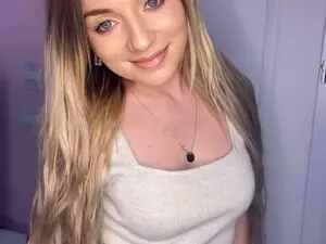 Myfreecams Sex Cam of SkyEyesLuna