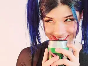Myfreecams Watch Live Sex Cams of Agostinha_Red
