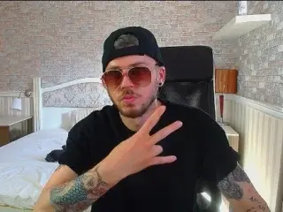Streamate Free Porn Cam of JonahShaw