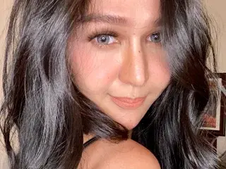 Streamate Sex Cam of BlushDOLLx