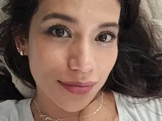 Streamate Watch Live Sex Cams of Scarletthred