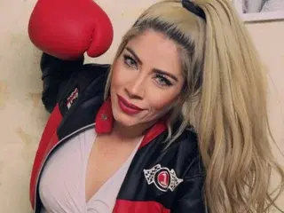 Streamate Free Live Porn of viktoria_davis
