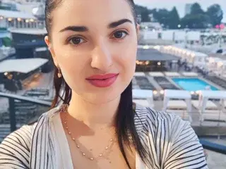 Streamate Free Porn Cam of Meri_Gold