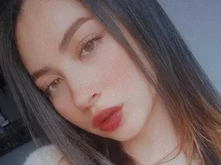 Streamate Free Live Porn of RoxanneWill