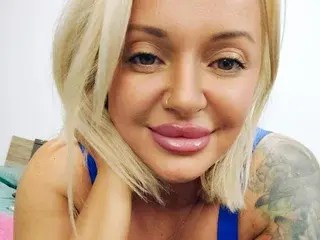 Streamate Watch Live Sex Cams of BustyEmaXX