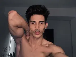 Streamate Free Porn Cam of DanielCrush18