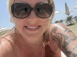 Streamate Adult Webcam of LittleMissSweetLips