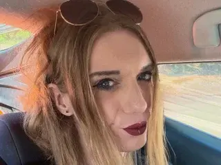 Streamate Adult Webcams of sara_ftw