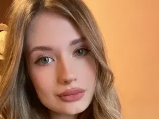 Streamate Nude Webcam of SidneyGoddess
