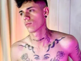 Streamate Best Webcam of tommy_valverde