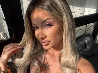 Streamate Live Porn of LaraBrynn