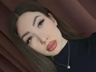 Streamate Nude Webcam of ElleLuvv
