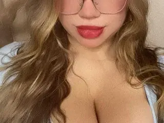 Streamate Free Porn Cam of ScarlethBrooks