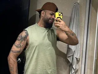 Streamate Sex Chat of IM_Harris
