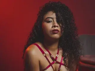 Streamate Private Sex Chat of Tharaa24
