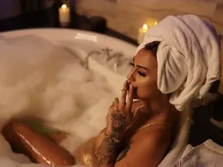 Streamate Sex Chat of Nicol2Naya
