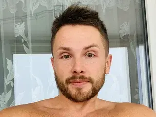 Streamate Live Sex Cam of MartinBrandon25