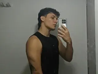 Streamate Free Live Porn of Zayn_clausen