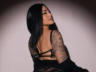 Streamate Live Porn of EllieKlark