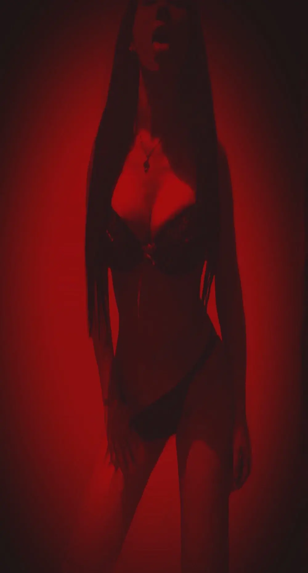 mila_von_tease