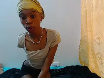 Stripchat Live Porn of PetiteBarbie_05