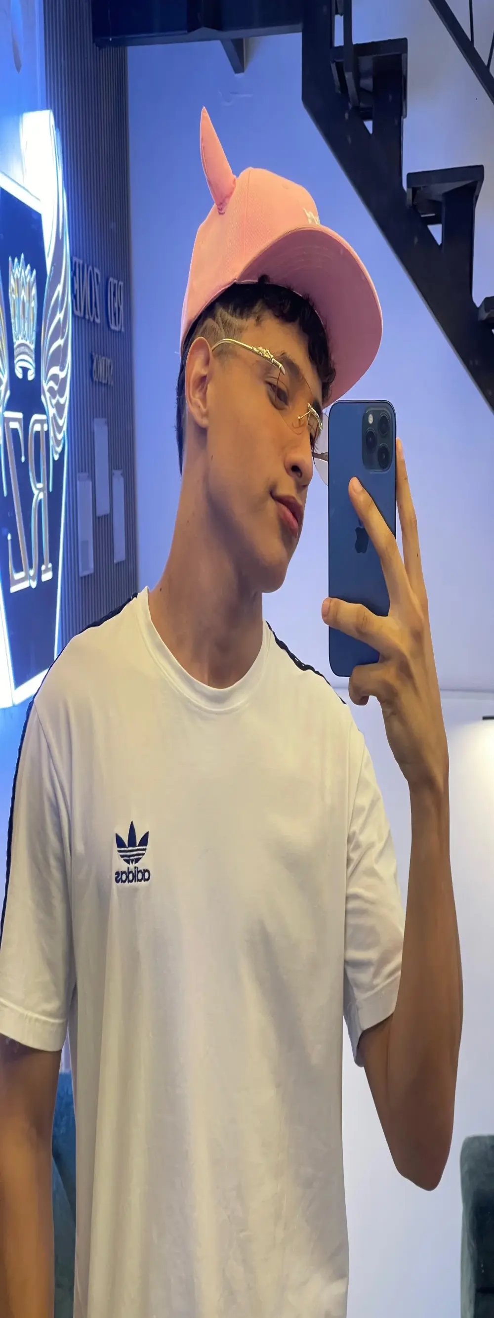 YOUNG_GUYS1