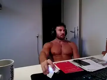 Stripchat Free Porn Cam of alpha-hunk