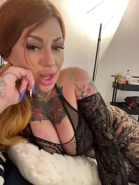 Stripchat Adult Webcam of krysstal003