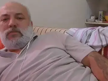 Stripchat Live Sex Cam of husoizmir
