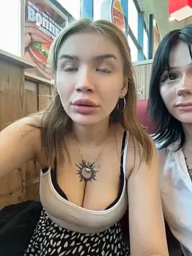 Stripchat Free Porn Cam of FlashTitsRoyal