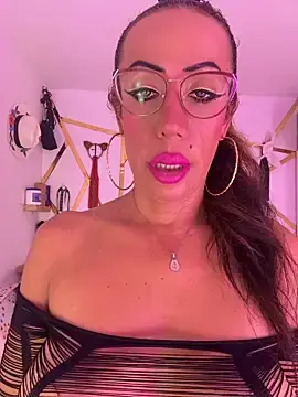 Stripchat Live Porn of YOURSDEBORA