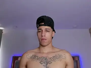 Stripchat Best live sex cam show of orionblaze69_