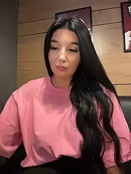 Stripchat Nude Webcam of Tisha_Busty