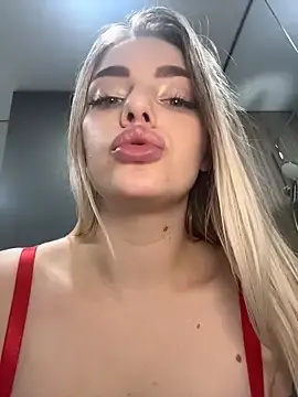 Stripchat Free Live Porn of HugeBoobsAlice
