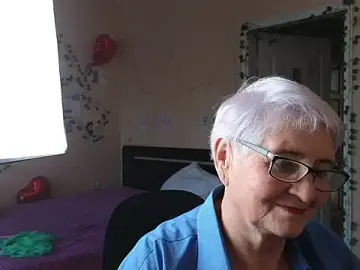 Stripchat Adult Webcams of Sandra_Snowflake