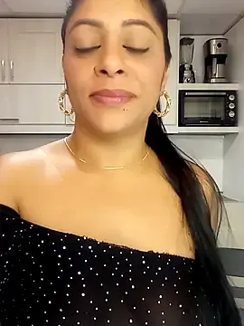 Stripchat Sex Chat of Lashmy111