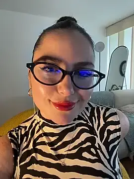 Stripchat Live Sex of sukhakunis1