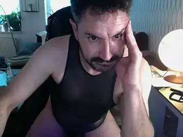 Stripchat Adult Video Chat of tomz0819
