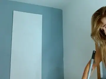 Stripchat Live Porn of carla_beer