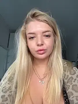 Stripchat Live Sex Cam of OdriOlsens
