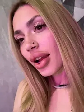 Stripchat Best Webcam of Elizabeth_Tay