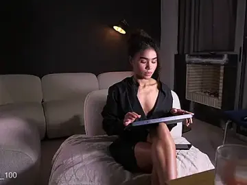 Stripchat Best Webcam of paulacora100