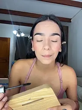 Stripchat Live Sex Cam of Melissa_Rendon