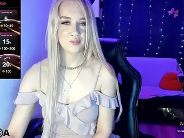Stripchat Live Sex of CrystalGirl99